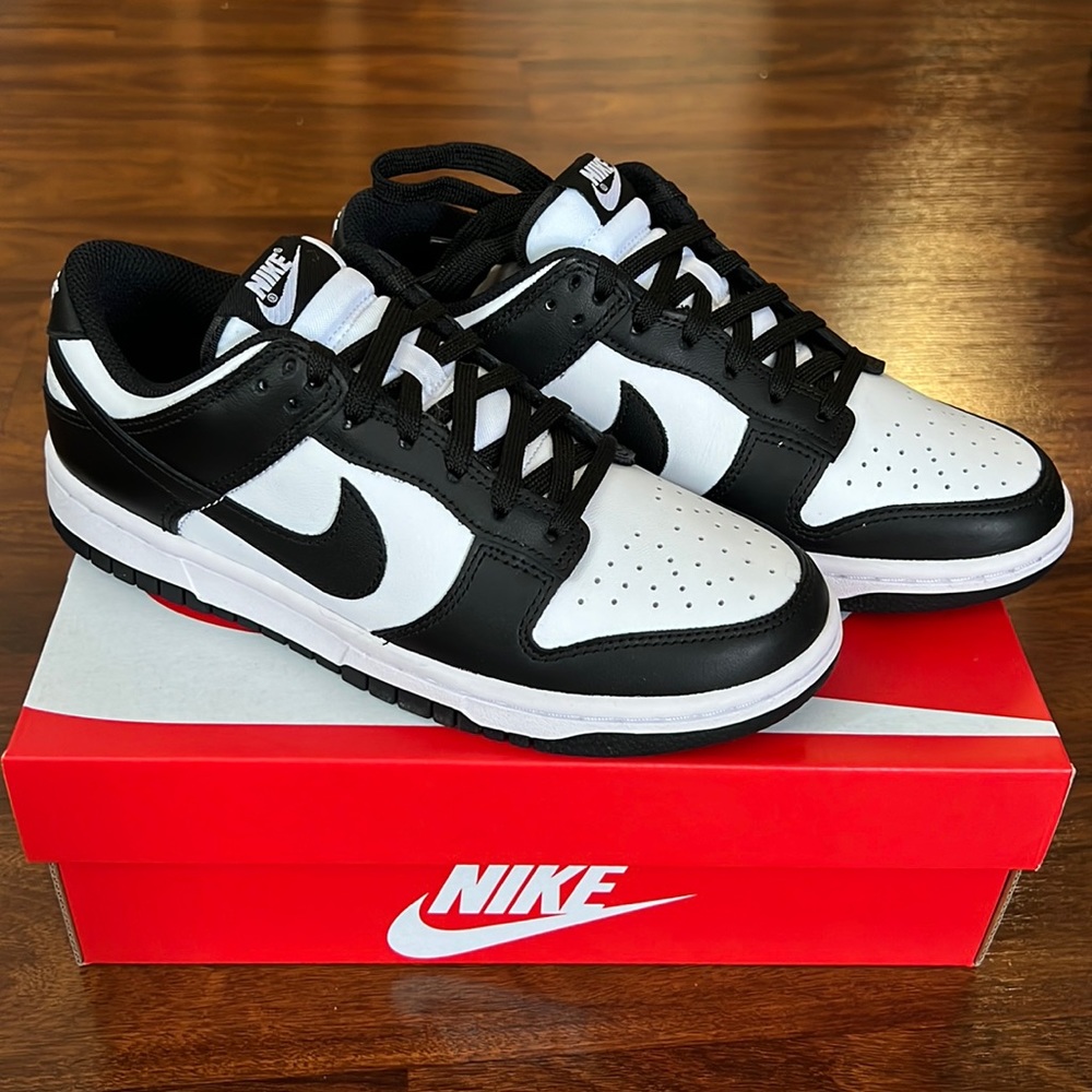 Nike Dunk Low - Black/White Women